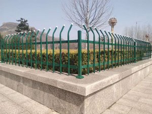 鍍鋅草坪護(hù)欄