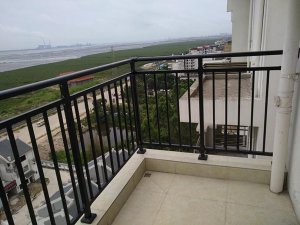 陽臺(tái)護(hù)欄的功能及作用