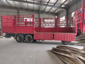 金用護(hù)欄2020年8月25日鋅鋼百葉窗發(fā)貨！