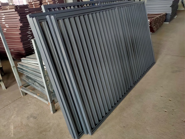 這兩種材料，做小區(qū)外墻百葉窗最適合！