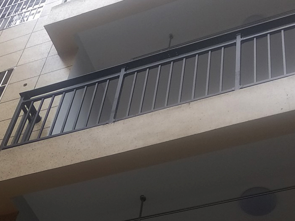 陽臺欄桿廠家電話多少？