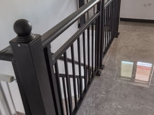 樓梯扶手桿件間距國家標(biāo)準(zhǔn)規(guī)范要求是多少？