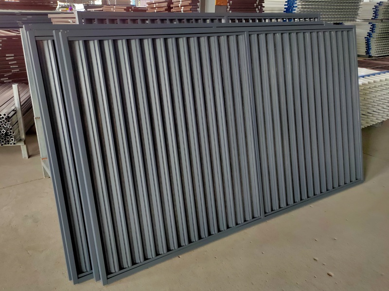 小區(qū)鋁合金百葉窗