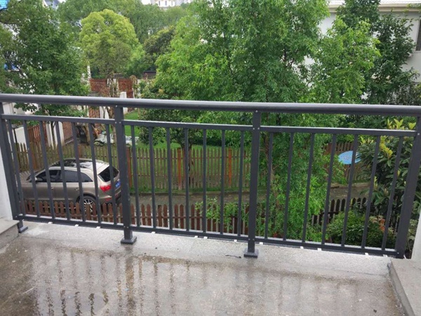 陽臺護欄哪里可以定制？