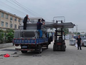 金用護(hù)欄2020年9月24日鋅鋼百葉窗發(fā)貨！