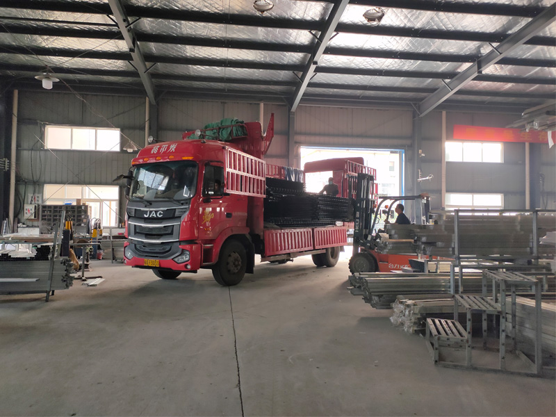 金用護(hù)欄2020年10月13日鋅鋼圍墻護(hù)欄發(fā)貨！