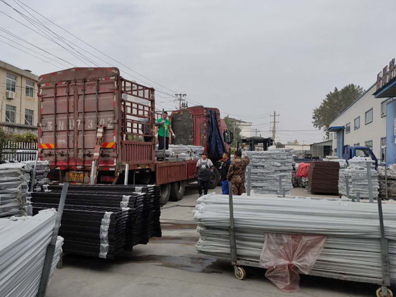 金用護(hù)欄2020年10月26日上午鋅鋼陽臺護(hù)欄發(fā)貨！