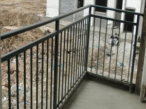 陽臺護欄什么顏色好看？