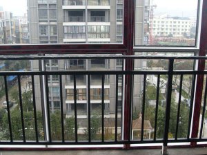 鋅鋼護(hù)欄表面處理工藝有幾種？