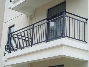 鋅鋼護(hù)欄和鋁合金護(hù)欄哪個更值得選擇？