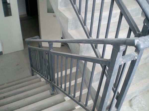 鋅鋼護(hù)欄哪家好？