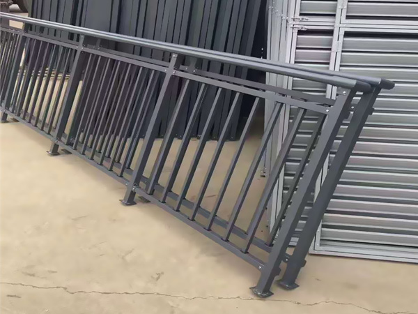 鋅鋼護(hù)欄防銹效果好不好？