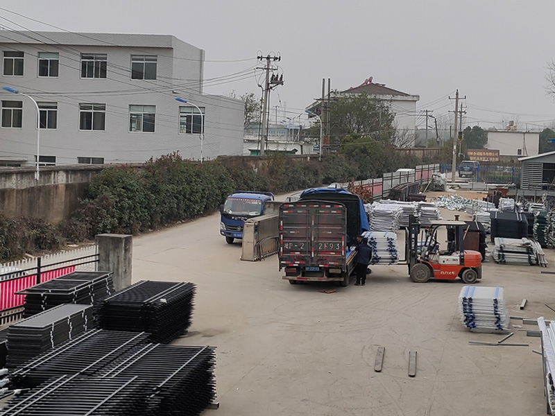 金用護(hù)欄2020年12月11日鋅鋼圍墻護(hù)欄發(fā)貨！