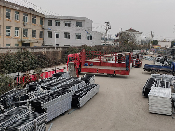金用護欄2020年12月17日鋁合金百葉窗發(fā)貨！