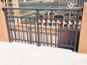 陽臺護(hù)欄款式大全