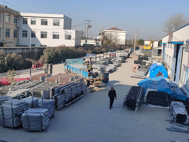 金用護(hù)欄2021年1月13日鋅鋼陽(yáng)臺(tái)護(hù)欄發(fā)貨！