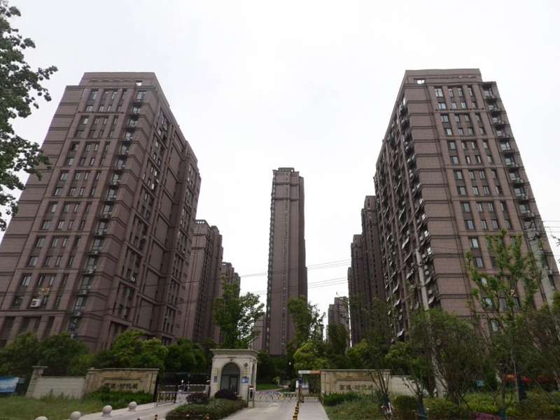 合肥高速時(shí)代城小區(qū)空調(diào)護(hù)欄、樓梯扶手定制