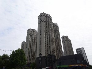 合肥春暉園小區(qū)陽臺護(hù)欄、樓梯扶手定制