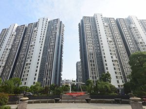 合肥銀領(lǐng)時代小區(qū)百葉窗、樓梯扶手定制