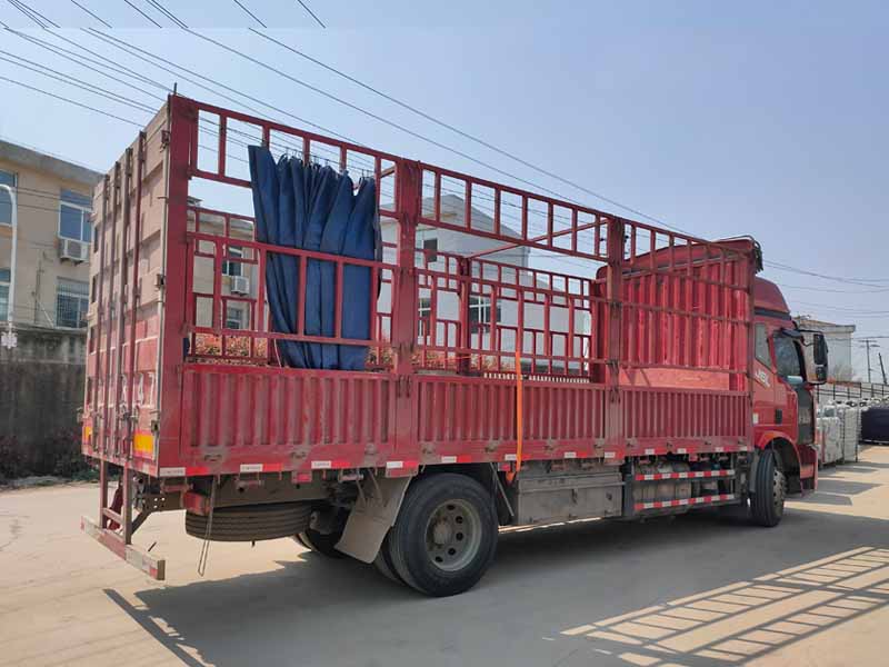 金用護(hù)欄2021年3月25日鋁合金百葉窗發(fā)貨！