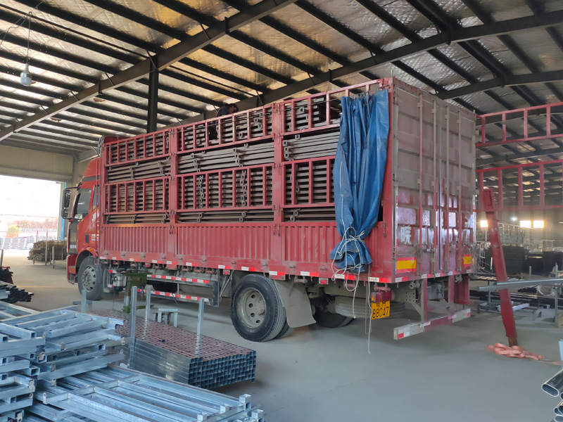 金用護欄2021年3月25日鋅鋼連廊欄桿發(fā)貨！