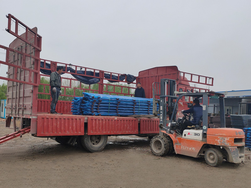 金用護欄2021年3月31日鋅鋼連廊欄桿發(fā)貨！