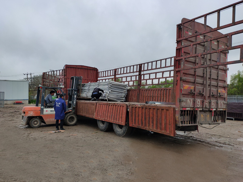 金用護欄2021年4月1日鋅鋼陽臺欄桿發(fā)貨！