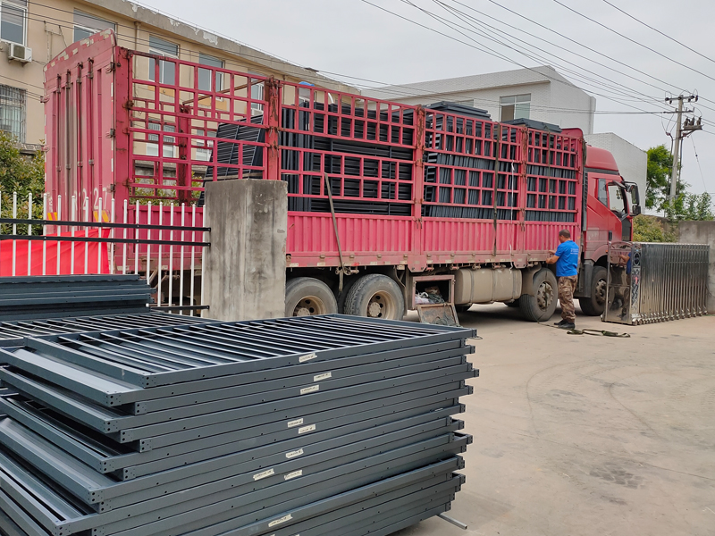 金用護(hù)欄2021年5月6日鋅鋼百葉窗發(fā)貨！