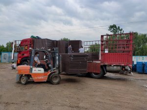 金用護欄2021年5月15日鋅鋼百葉窗發(fā)貨！