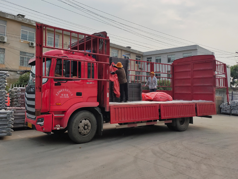 金用護(hù)欄2021年6月9日鋅鋼護(hù)窗欄桿發(fā)貨！