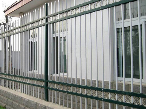 圍墻護(hù)欄多少錢一米？