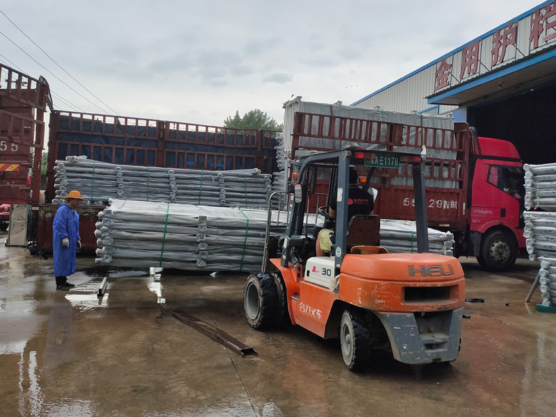 金用護(hù)欄2021年7月16日鋅鋼陽臺護(hù)欄發(fā)貨！