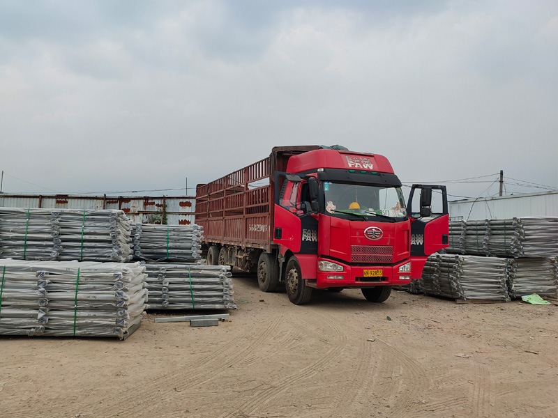 金用護欄2021年7月17日鋅鋼陽臺護欄發(fā)貨！