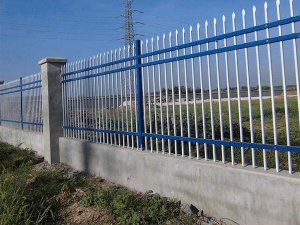 定制定做1000米鋅鋼圍墻護欄一共需要多少錢？
