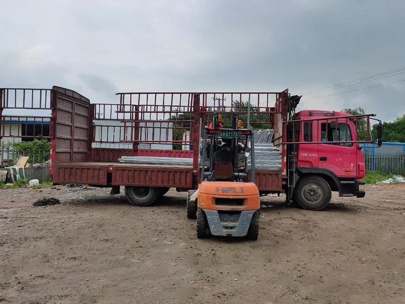 金用護(hù)欄2021年8月14日鋅鋼陽(yáng)臺(tái)護(hù)欄發(fā)貨！