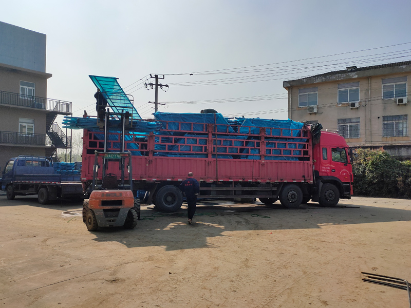 金用護(hù)欄2021年10月25日鋅鋼樓梯欄桿發(fā)貨！