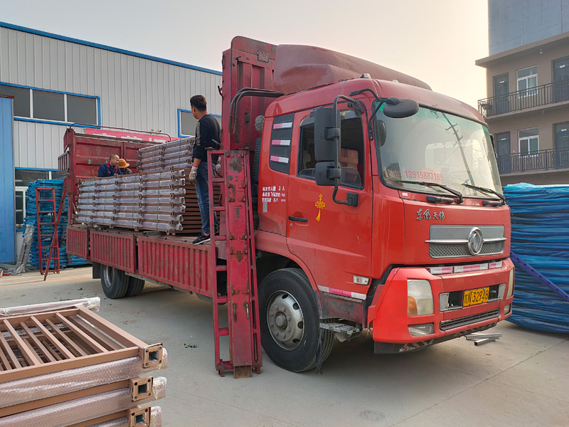 金用護(hù)欄2021年11月6日鋅鋼陽臺(tái)護(hù)欄發(fā)貨！