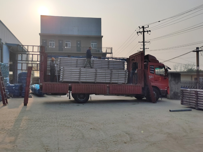 金用護(hù)欄2021年11月8日鋅鋼陽(yáng)臺(tái)護(hù)欄發(fā)貨！