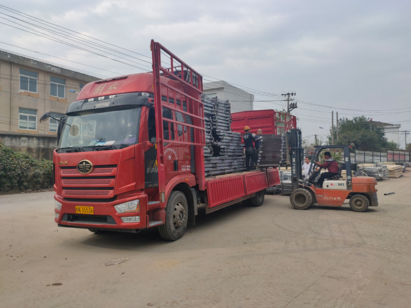 金用護欄2021年11月9日鋅鋼陽臺欄桿發(fā)貨！