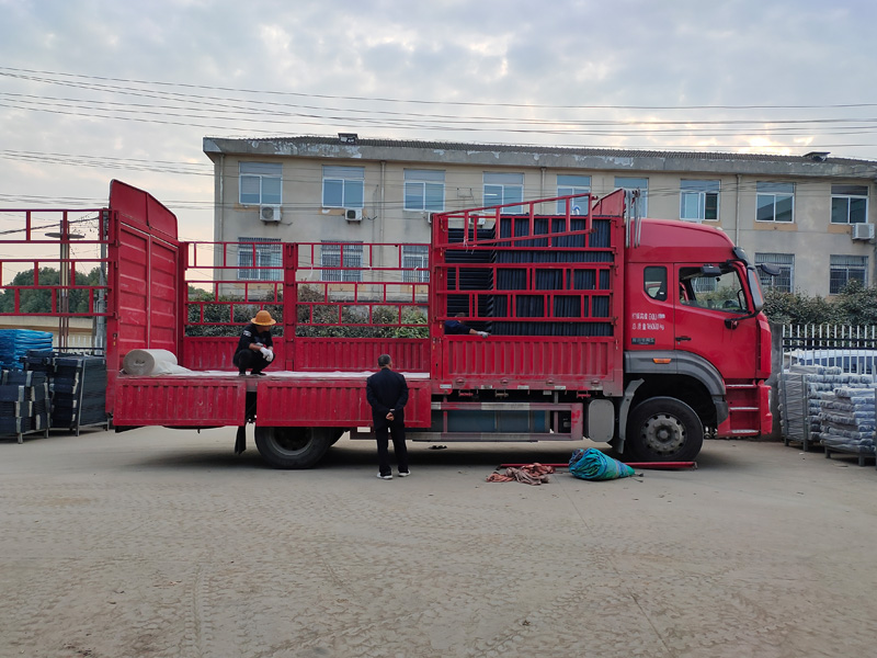 金用護欄2021年11月10日鋅鋼百葉窗發(fā)貨！