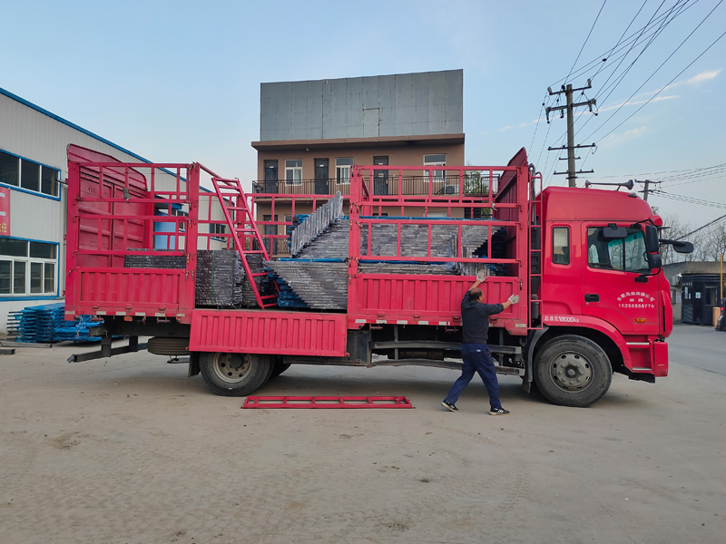 金用護(hù)欄2021年11月19日鋅鋼護(hù)窗欄桿發(fā)貨！