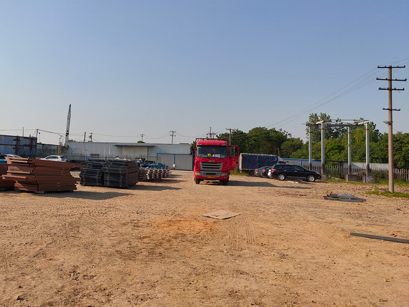 金用護欄2022年5月25日鋅鋼百葉窗裝車發(fā)貨！