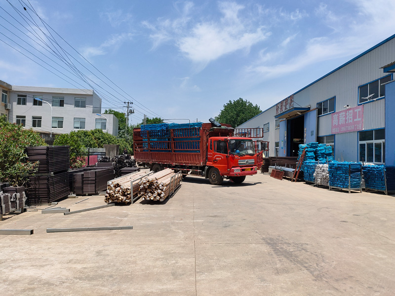 金用護(hù)欄2022年6月11日鋅鋼陽臺護(hù)欄裝車發(fā)貨！