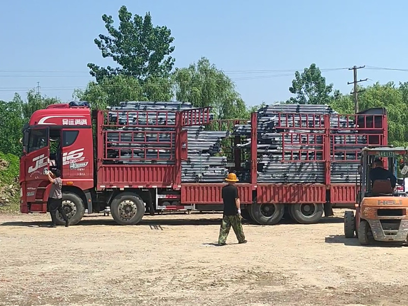 金用護欄2023年5月10日鋅鋼陽臺護欄裝車發(fā)貨！