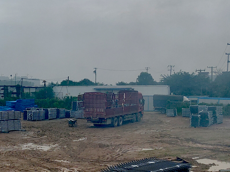 2023年7月20日鋅鋼連廊欄桿裝車發(fā)貨！