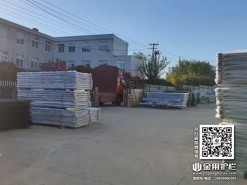 2023年11月14日鋅鋼陽臺護(hù)欄裝車發(fā)貨！