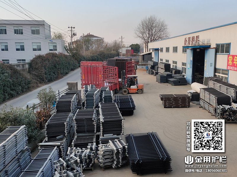 2023年12月8日鋅鋼百葉窗裝車發(fā)貨！