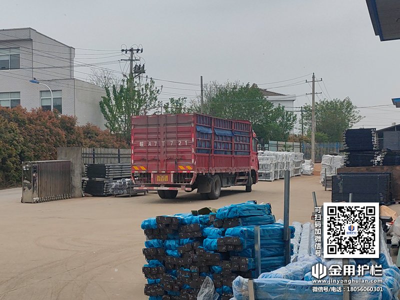 2024年4月13日鋅鋼百葉窗裝車發(fā)貨！