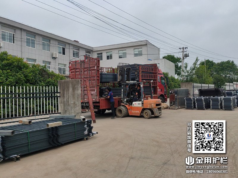 2024年6月7日鋅鋼圍墻護欄裝車發(fā)貨！