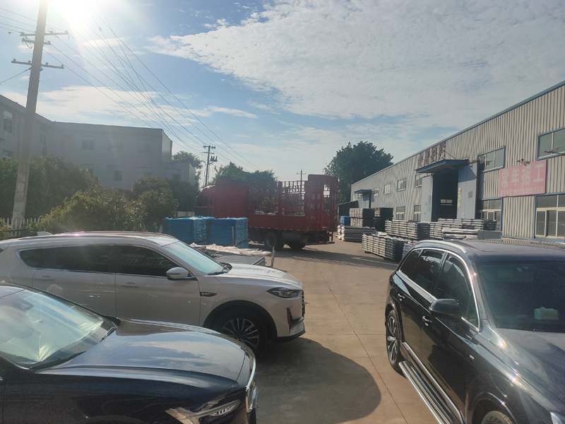 2024年7月23日鋅鋼百葉窗裝車發(fā)貨！